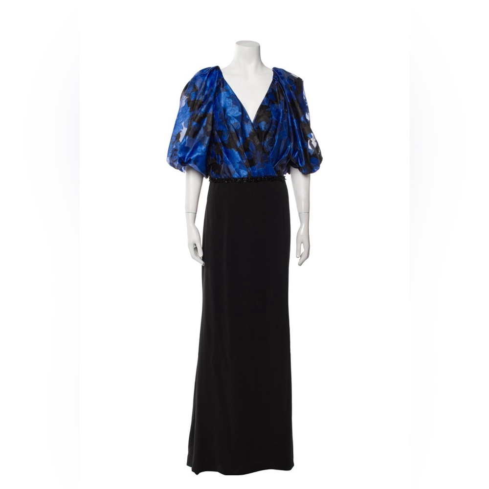 Carmen Marc Valvo Formal Gown. Size 4.